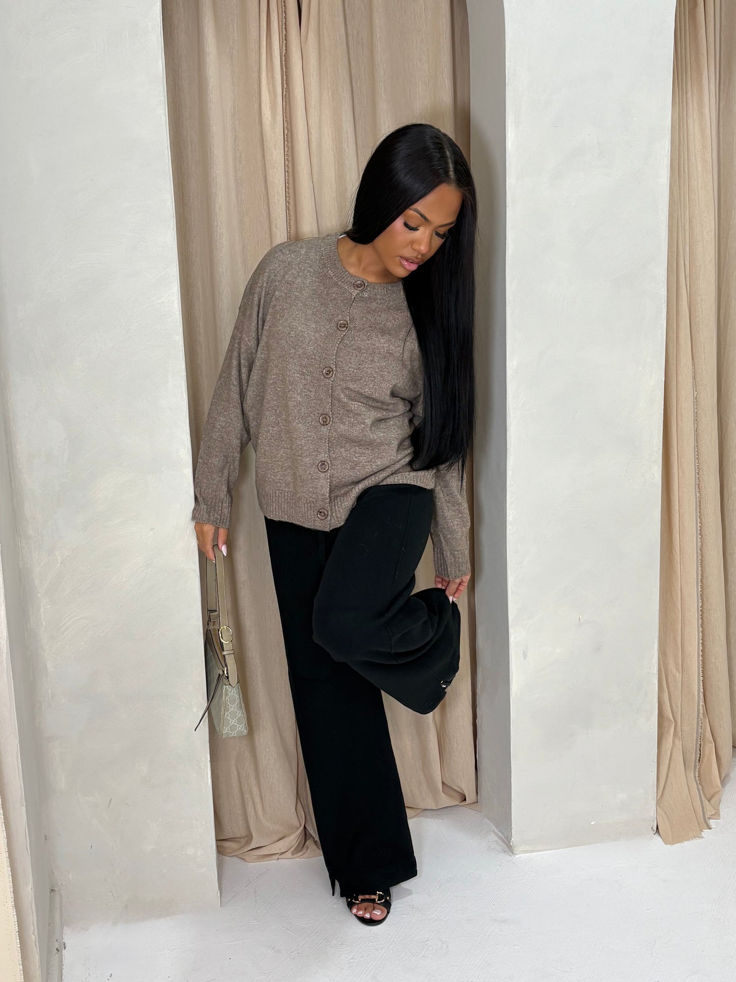 Réin Soft Knit Essential Cardigan