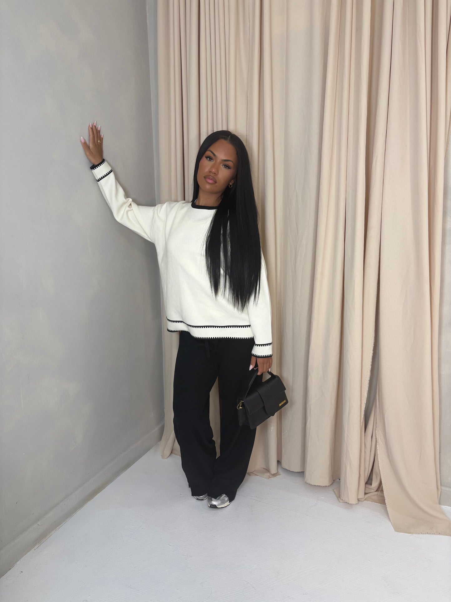 Réin Contrast Knit Sweater